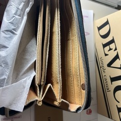 青 レザー 長財布「訳あり品」の画像