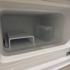 COMFEE' 冷蔵庫 90L 2ドア 右開き ホワイト RCT90WH/E 耐熱天板 COMFEE' 冷蔵庫 90L 2ドア 右開き ホワイト RCT90WH/E 耐熱天板