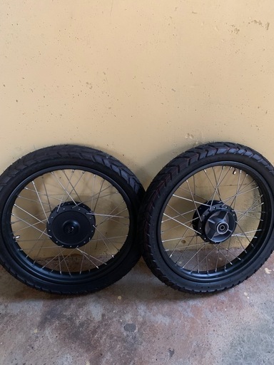 ct125純正タイヤホイールセット