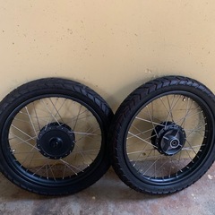 ct125純正タイヤホイールセット