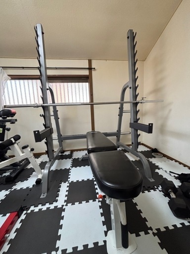 筋トレ　ダンベル　ベンチ　
自宅トレーニング器具一色