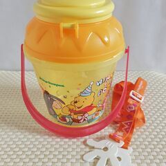 プーさんポップコーンバケツ　東京ディズニーランド　ストラップ付きの画像