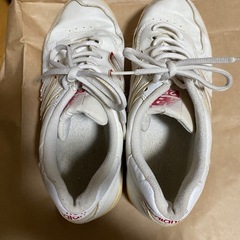 白　new balance 24.5cm 