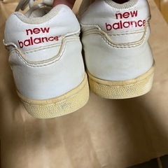 白　new balance 24.5cm の画像