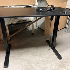 電動昇降デスクの画像