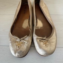 PRADA プラダ】難あり ゴールドフラットシューズ (さんみ) 川口 PRADA プラダ】難あり ゴールドフラットシューズ (さんみ) 川口