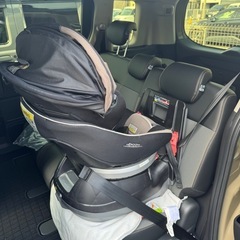 combi チャイルドシートの画像