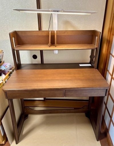 イトーキ木製学習机 (ohirune) 調布のテーブル《学習机》の中古 イトーキ木製学習机 (ohirune) 調布のテーブル《学習机》の中古