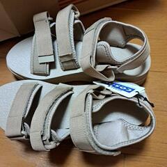 新品未使用cosbyサンダルMの画像