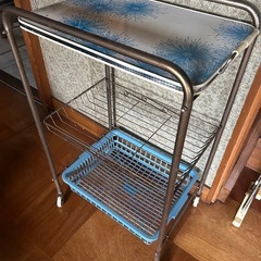【レトロ】食品用カートの画像