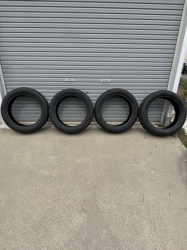 235/50R20 新古品　ラジアルタイヤ　4本セット