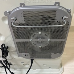 石油ファンヒーターの画像