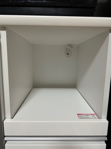 急募！！(ニトリ)食器棚