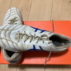 アシックス　サッカー　スパイクの画像