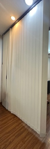 交渉中　 26日まで　バーティカルブラインド  ニチベイ