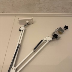 タブレット スタンド アーム 360度回転 折り畳み式 iPad...