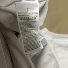バナナリパブリックTシャツの画像