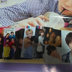 【売り切りのため500→100 】山田涼介　ピンナップ　厚紙カードの画像
