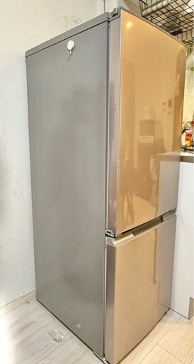 お話中??SHARP 22年製　冷蔵庫?179L 