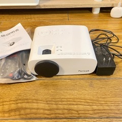⭐️新品未使用⭐️プロジェクター