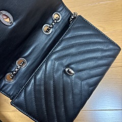 ブラック　キルティングショルダーバッグの画像