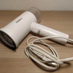 PAIPU ハンドヘルド衣類スチーマーの画像