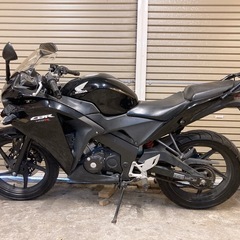 ホンダ　CBR125R 希少　配送可能　支払いは現金or振り込みも可能の画像