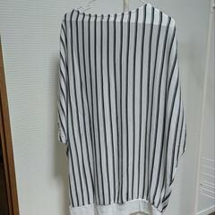 【値札付き・新品・未使用】LEPSIMのストライプのカットソー　白×黒の画像
