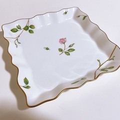 NARUMI  大きい皿　花柄の画像