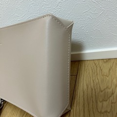 ベージュ　ショルダーバッグの画像