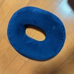 ドーナツクッション