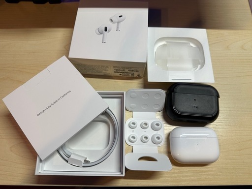 【完品】超美品 Apple AirPodsPro2 Lightning ケース付