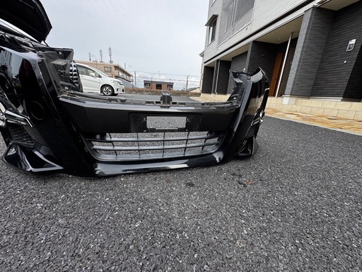 30アルファード前期フロントバンパー