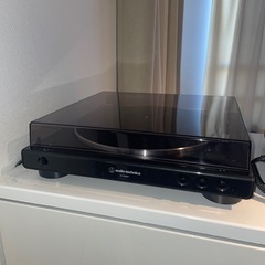 レコードプレーヤーの画像