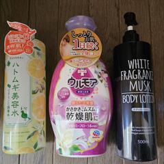 ウルモア入浴剤とハトムギ美容水とホワイトフ レグランスムスク ボ...
