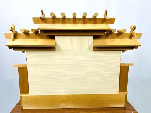 美品】御札入れ付き 神棚 サイズ:横幅61.5cm×奥行26cm×高さ47cm 美品】御札入れ付き 神棚 サイズ:横幅61.5cm×奥行26cm×高さ47cm