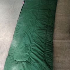 coleman 寝袋　緑色　シュラフ　厚手　封筒　布団　フィール...
