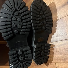 新品　SALOON ブーツの画像