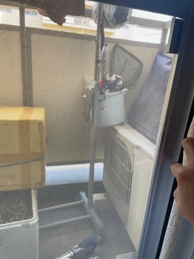玄関と窓のアルミ