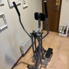 【決まりました】全身有酸素運動マシン「スカイウォーカー」省スペース・簡単エクササイズ！の画像