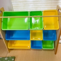 おもちゃラック