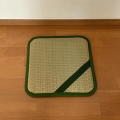 ごろ寝マットと座布団の画像