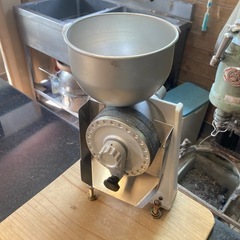 フシミ製作所　手動製粉機
