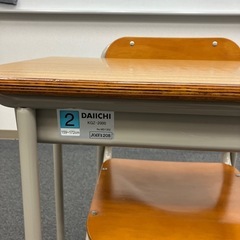 《受付終了》学校机・椅子セット（16セット） の画像