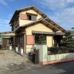 人気の松阪市嬉野エリア貸家　5DK+2部屋+倉庫　駐車場2台