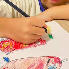 発達に課題のある子どもに向けたアート活動の画像