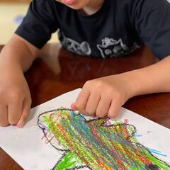 発達に課題のある子どもに向けたアート活動の画像