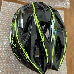 ヘルメット　保護ゴーグル付き　LEDライト付き　未使用品
の画像