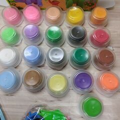 Heytoos ねんど 21色粘土 超軽量 自然乾燥 無毒安全 36pcsキャラクター道具 ヘラ6本 遊び方ブック付き 手作り DIYセット 粘土セットの画像