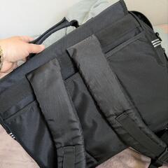 adidasスクールバックの画像